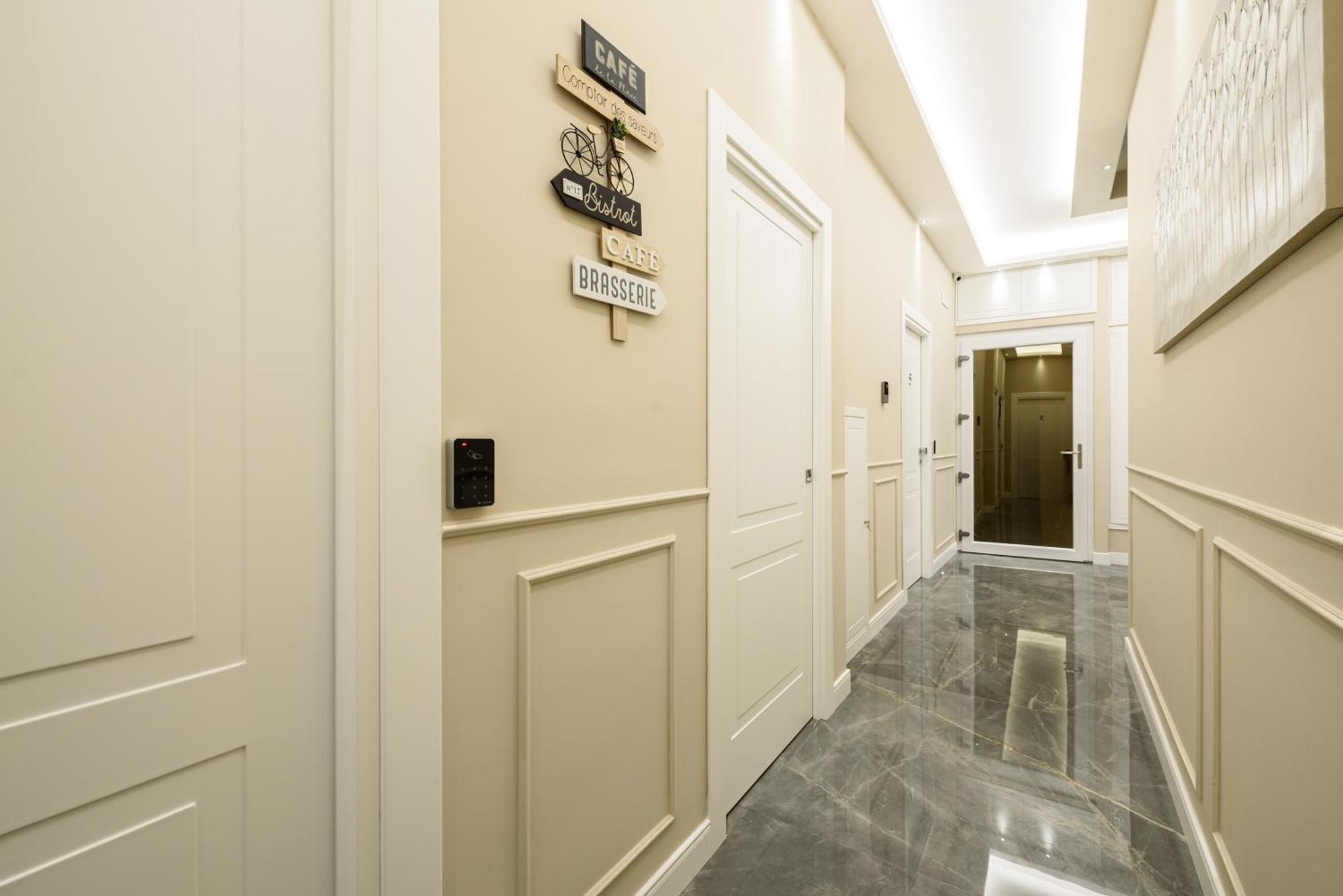Deda & Fove Hotel Наполи Екстериор снимка